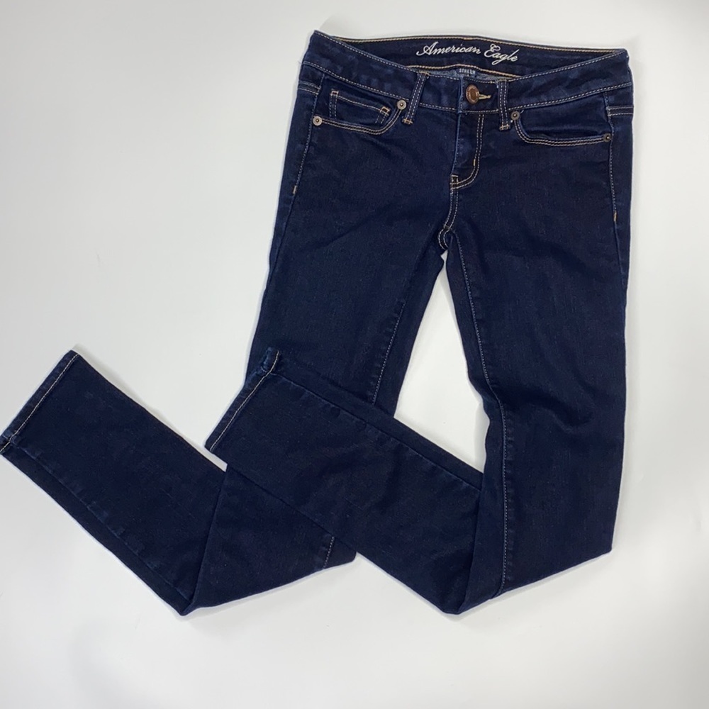American Eagle Dark Wash Skinny Jeans Size 2